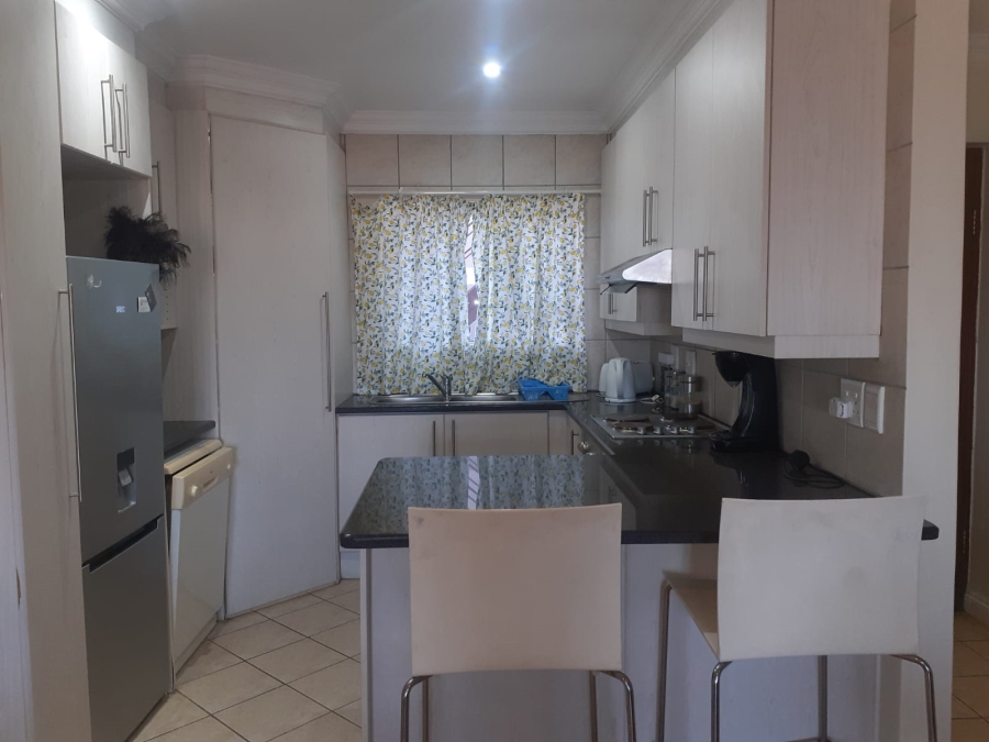 To Let 2 Bedroom Property for Rent in Jeffreys Bay Central Eastern Cape